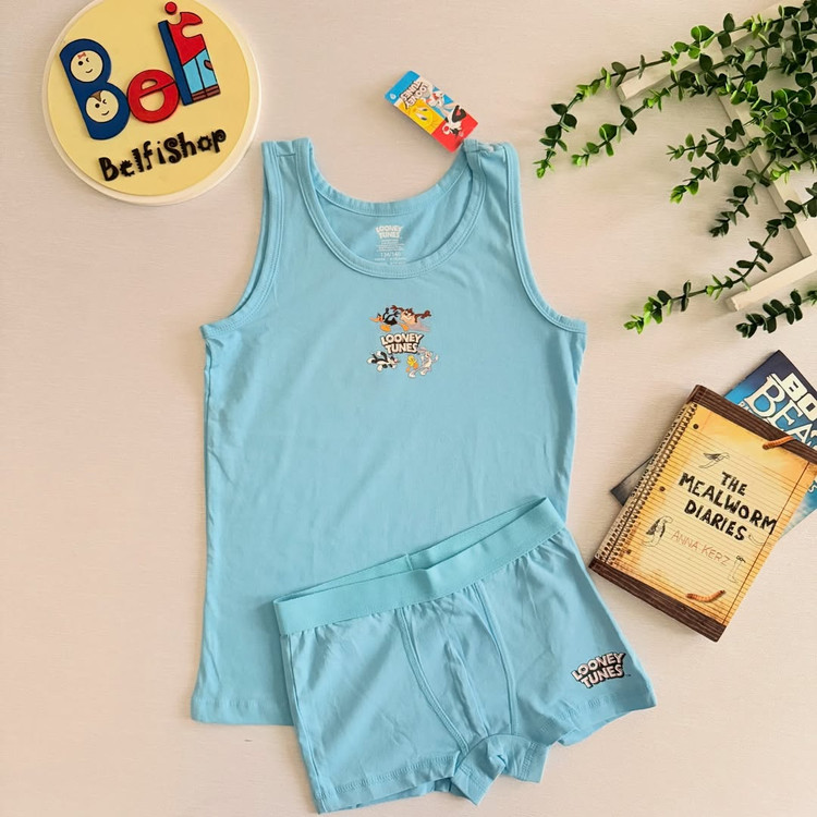 لباس زیر بچگانه