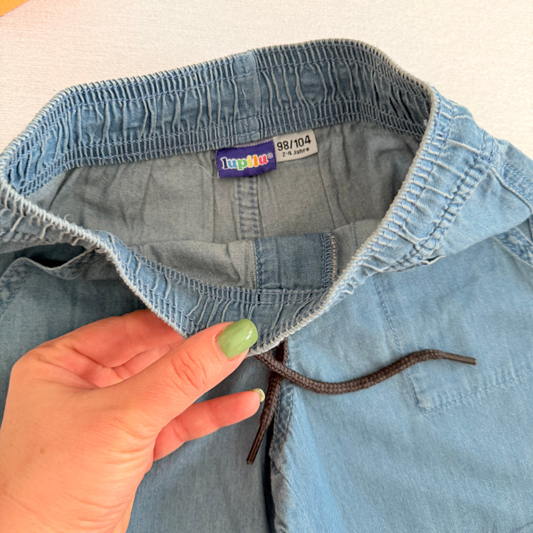 شلوارک بچگانه